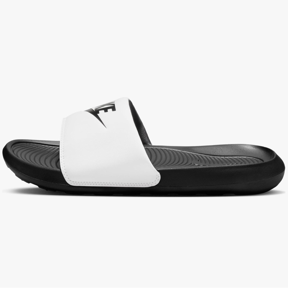 Nike Black and White Men's Sandals